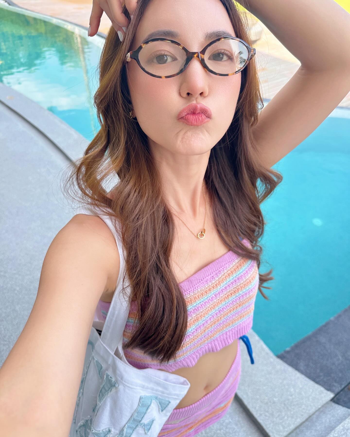 บัว - นลินทิพย์ สกุลอ่องอำไพ