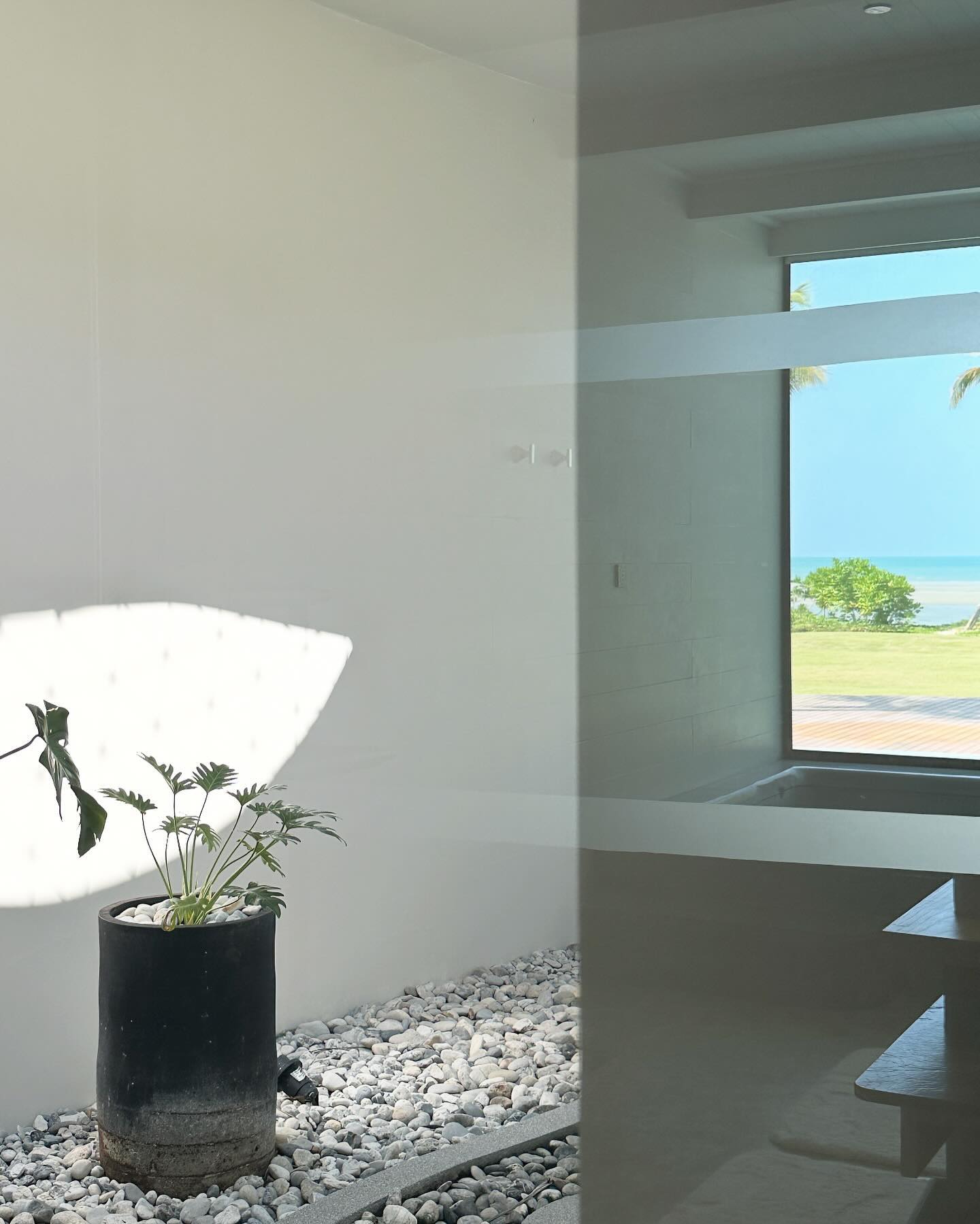 บัว - นลินทิพย์ สกุลอ่องอำไพ