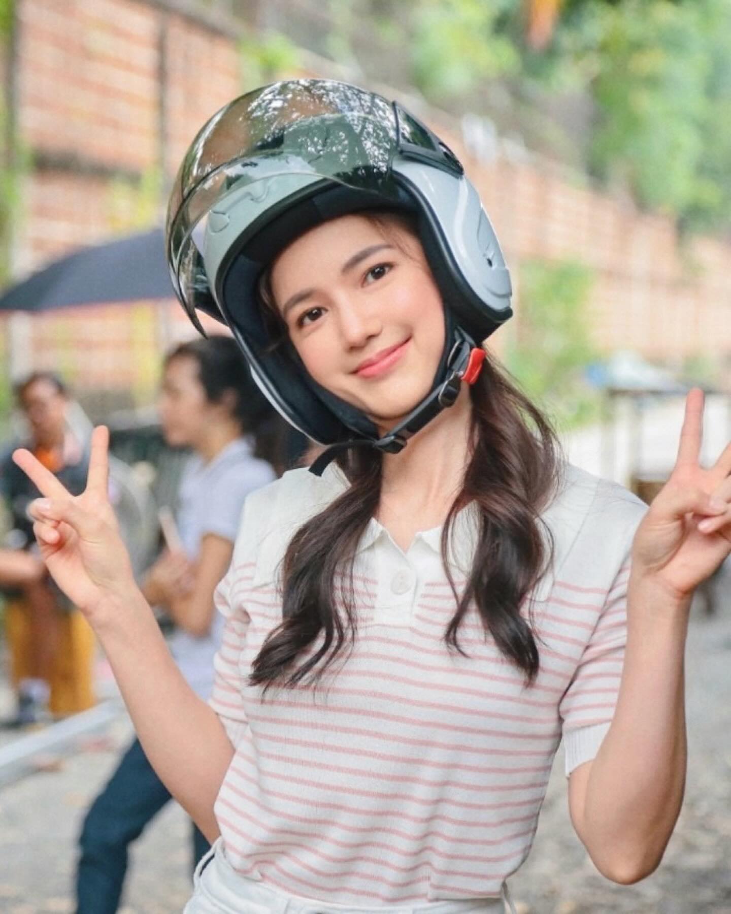 บัว - นลินทิพย์ สกุลอ่องอำไพ