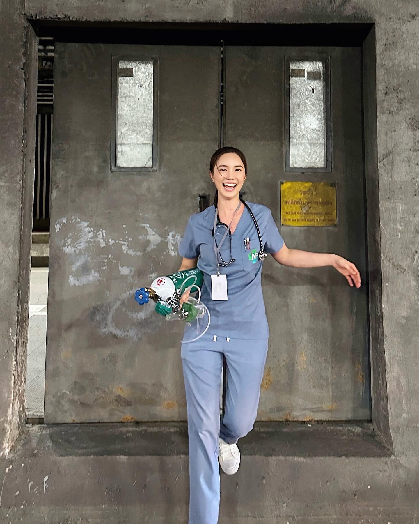 บัว - นลินทิพย์ สกุลอ่องอำไพ