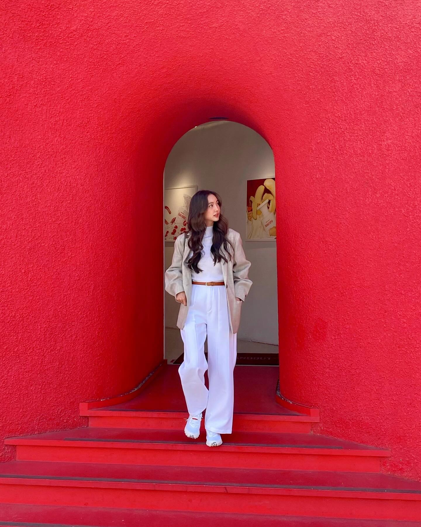 บัว - นลินทิพย์ สกุลอ่องอำไพ