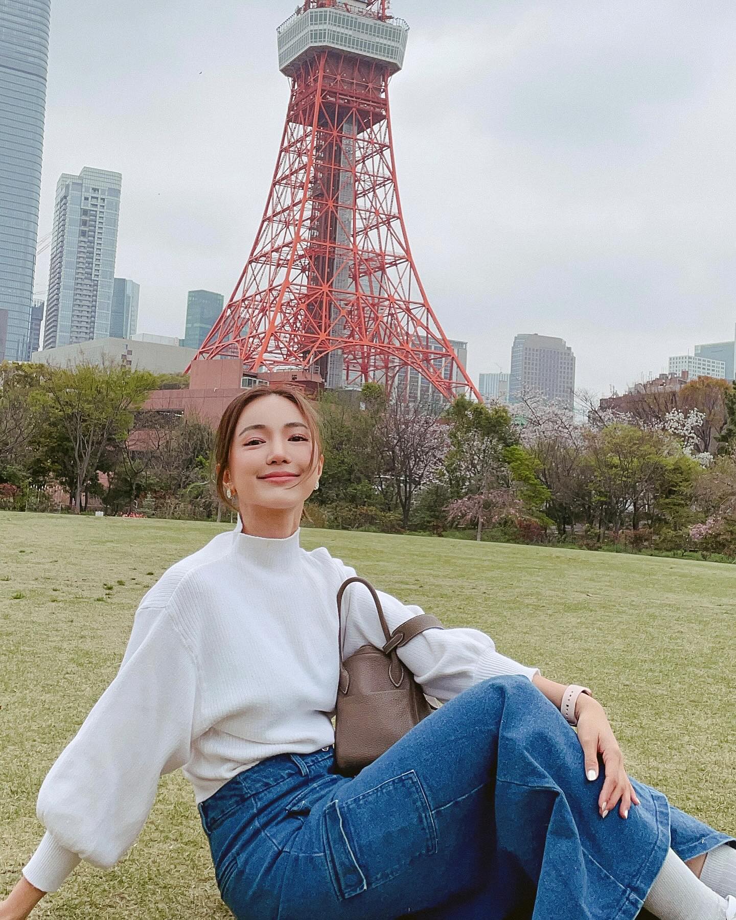 บัว - นลินทิพย์ สกุลอ่องอำไพ