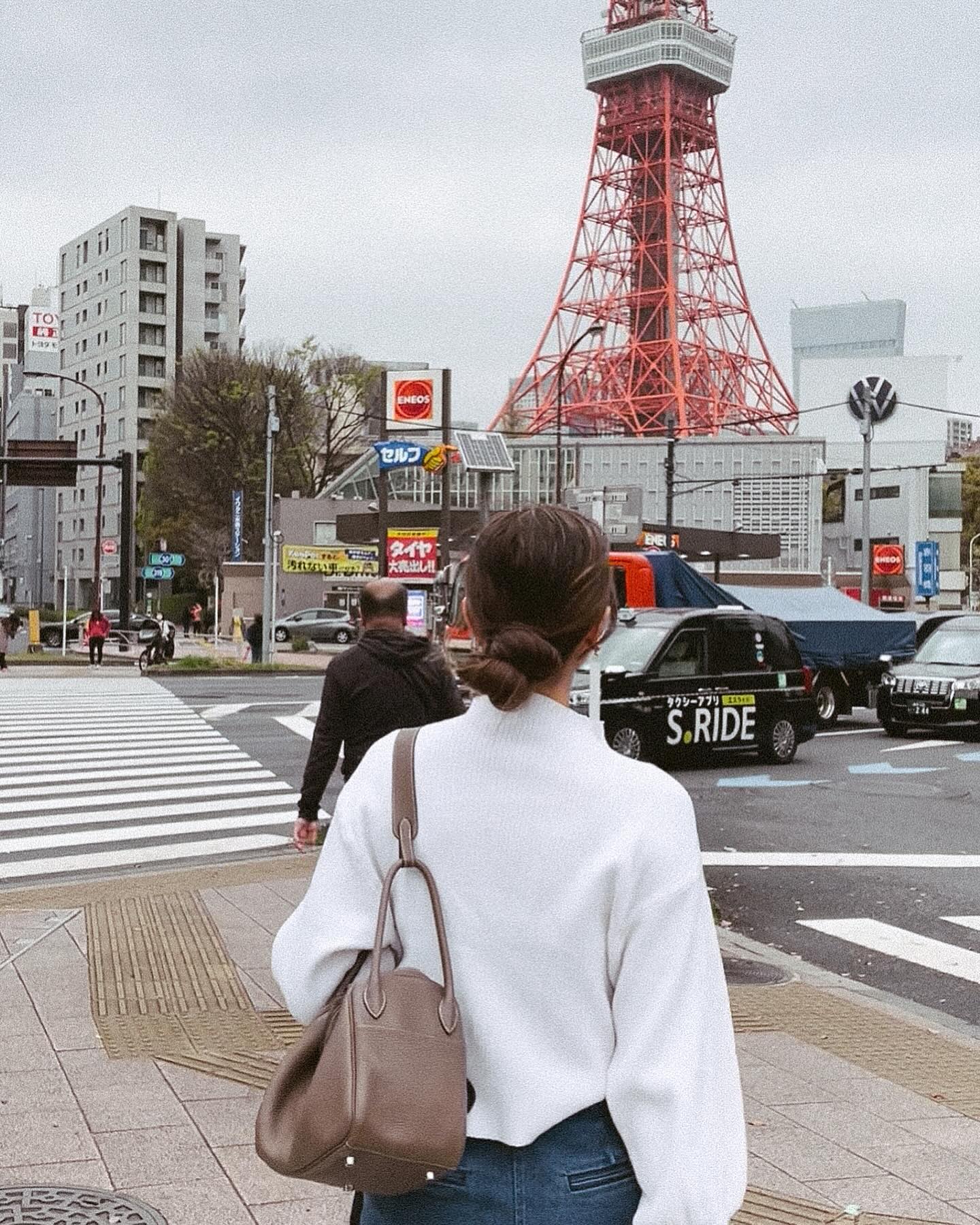 บัว - นลินทิพย์ สกุลอ่องอำไพ