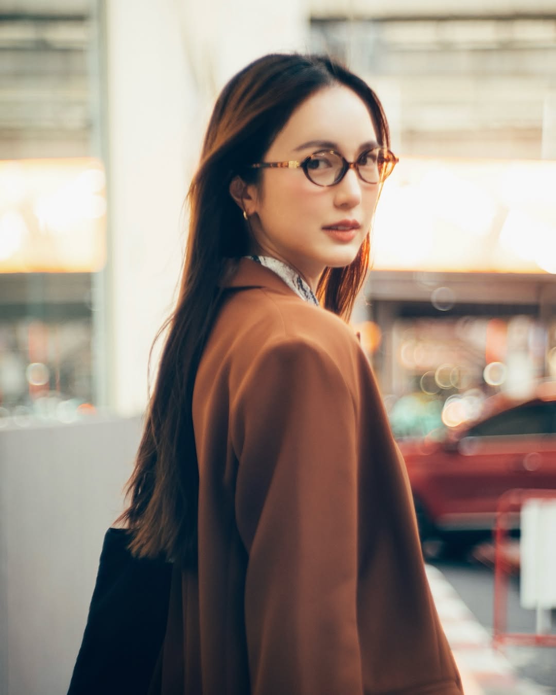 บัว - นลินทิพย์ สกุลอ่องอำไพ