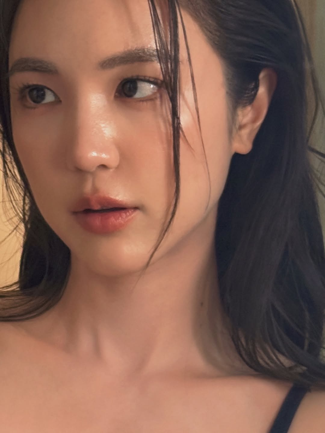 บัว - นลินทิพย์ สกุลอ่องอำไพ