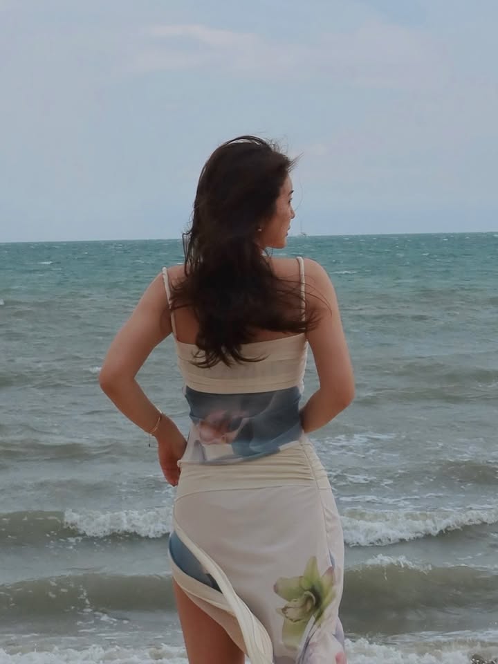บัว - นลินทิพย์ สกุลอ่องอำไพ