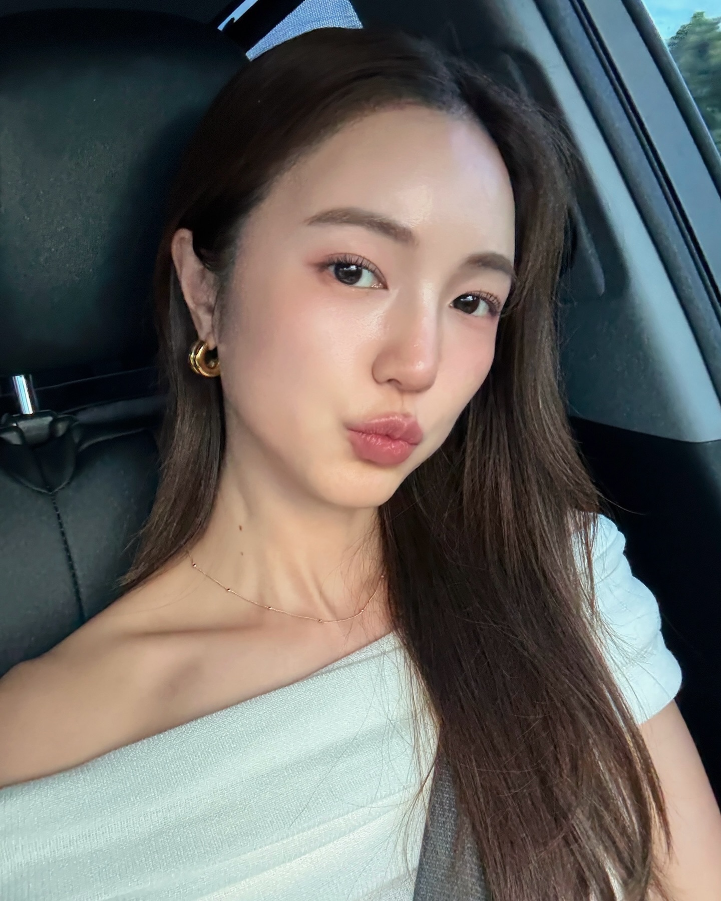 บัว - นลินทิพย์ สกุลอ่องอำไพ