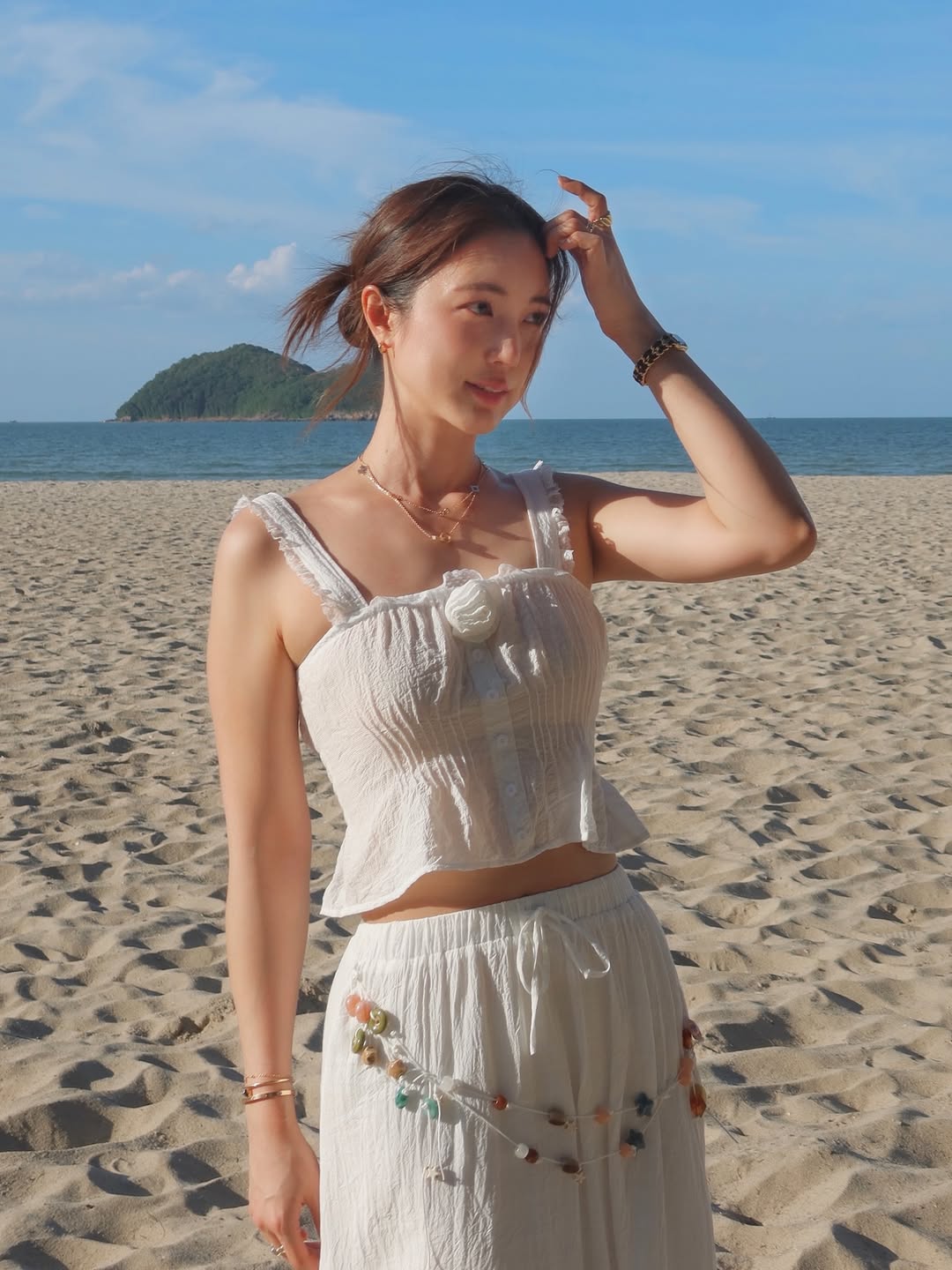 บัว - นลินทิพย์ สกุลอ่องอำไพ