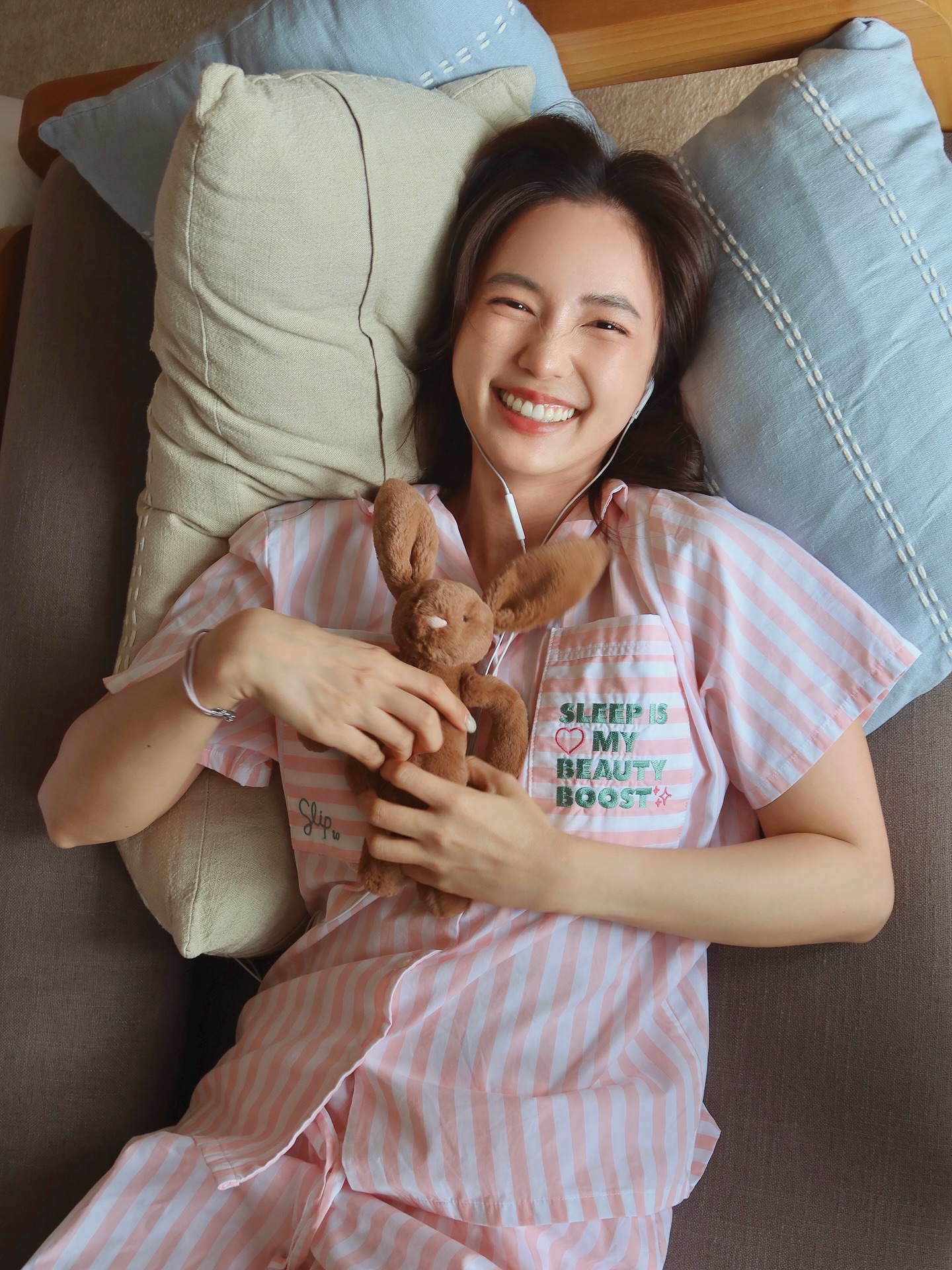 บัว - นลินทิพย์ สกุลอ่องอำไพ