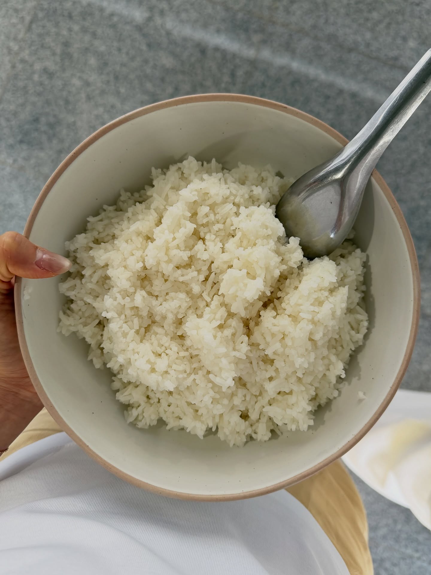 บัว - นลินทิพย์ สกุลอ่องอำไพ