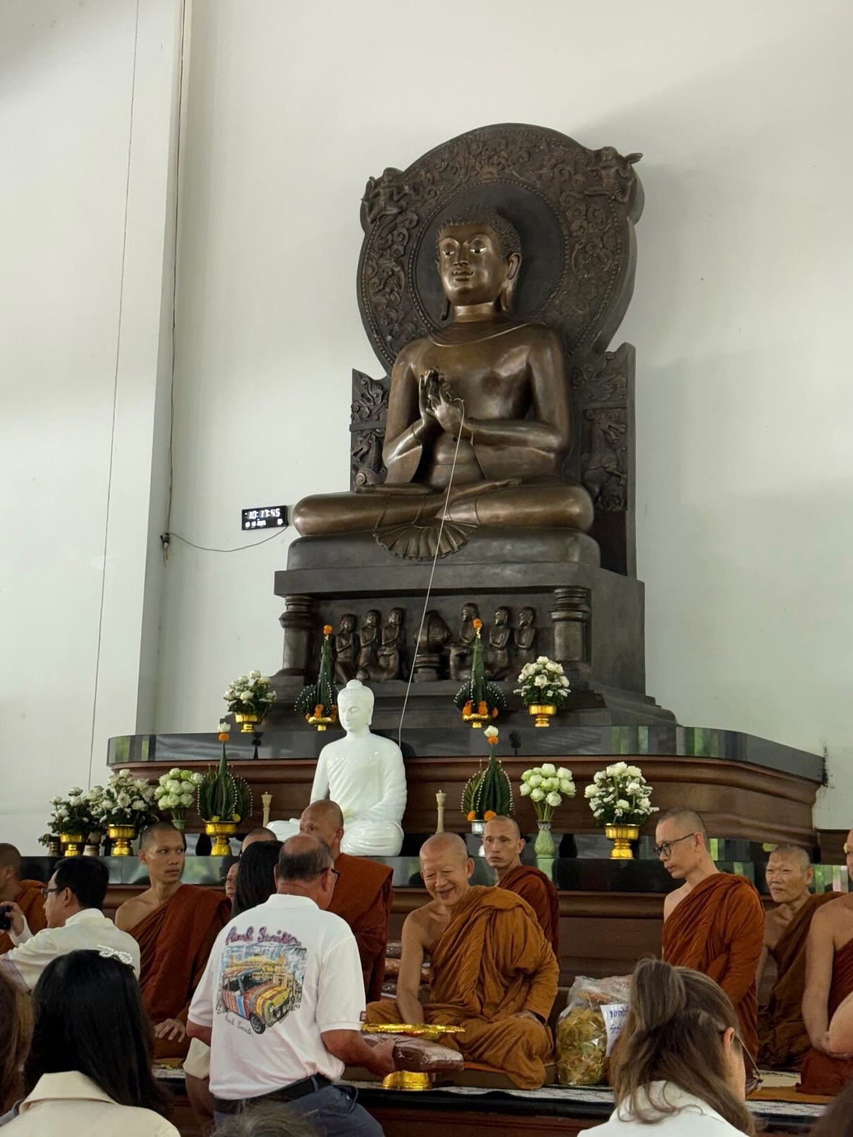 บัว - นลินทิพย์ สกุลอ่องอำไพ