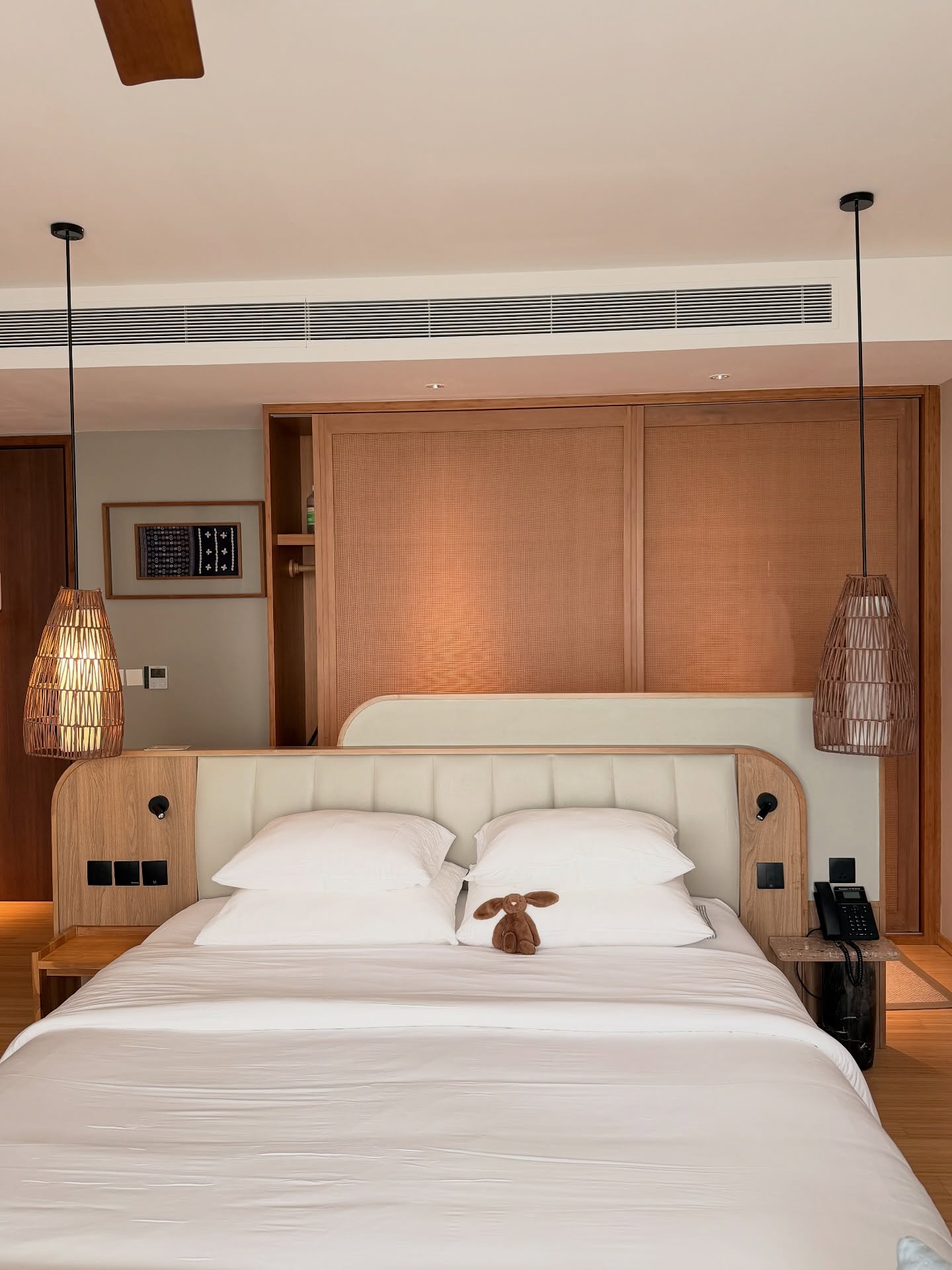 บัว - นลินทิพย์ สกุลอ่องอำไพ