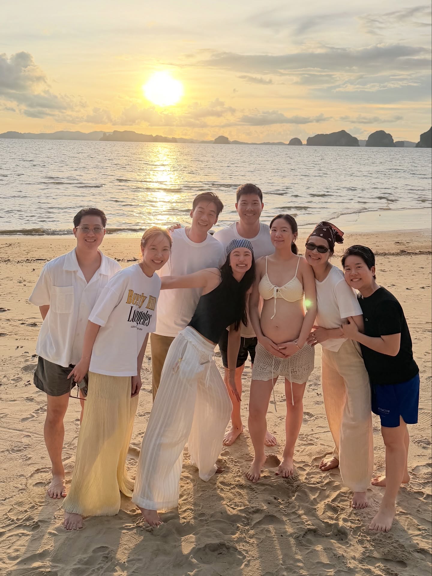 บัว - นลินทิพย์ สกุลอ่องอำไพ