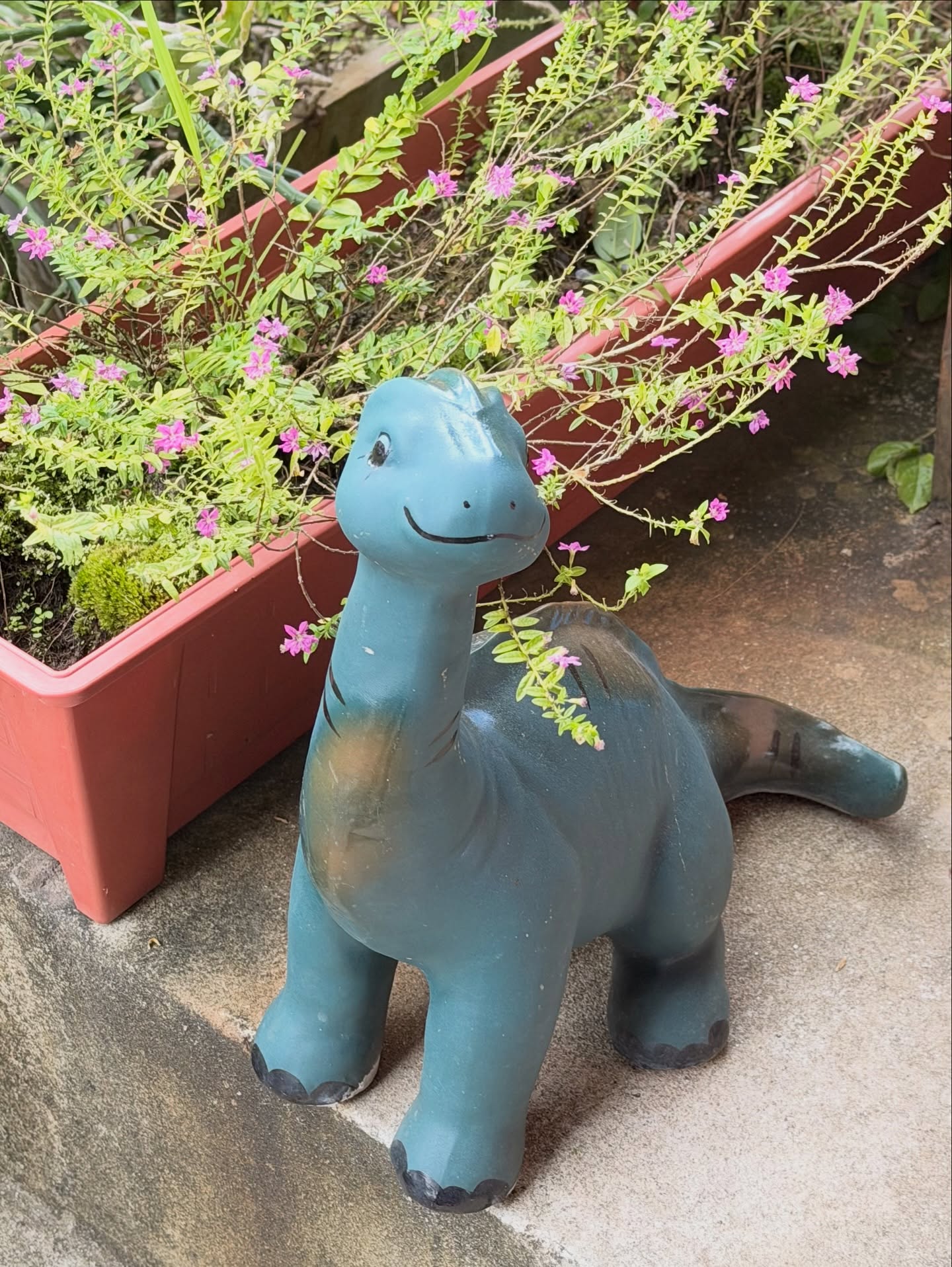 บัว - นลินทิพย์ สกุลอ่องอำไพ