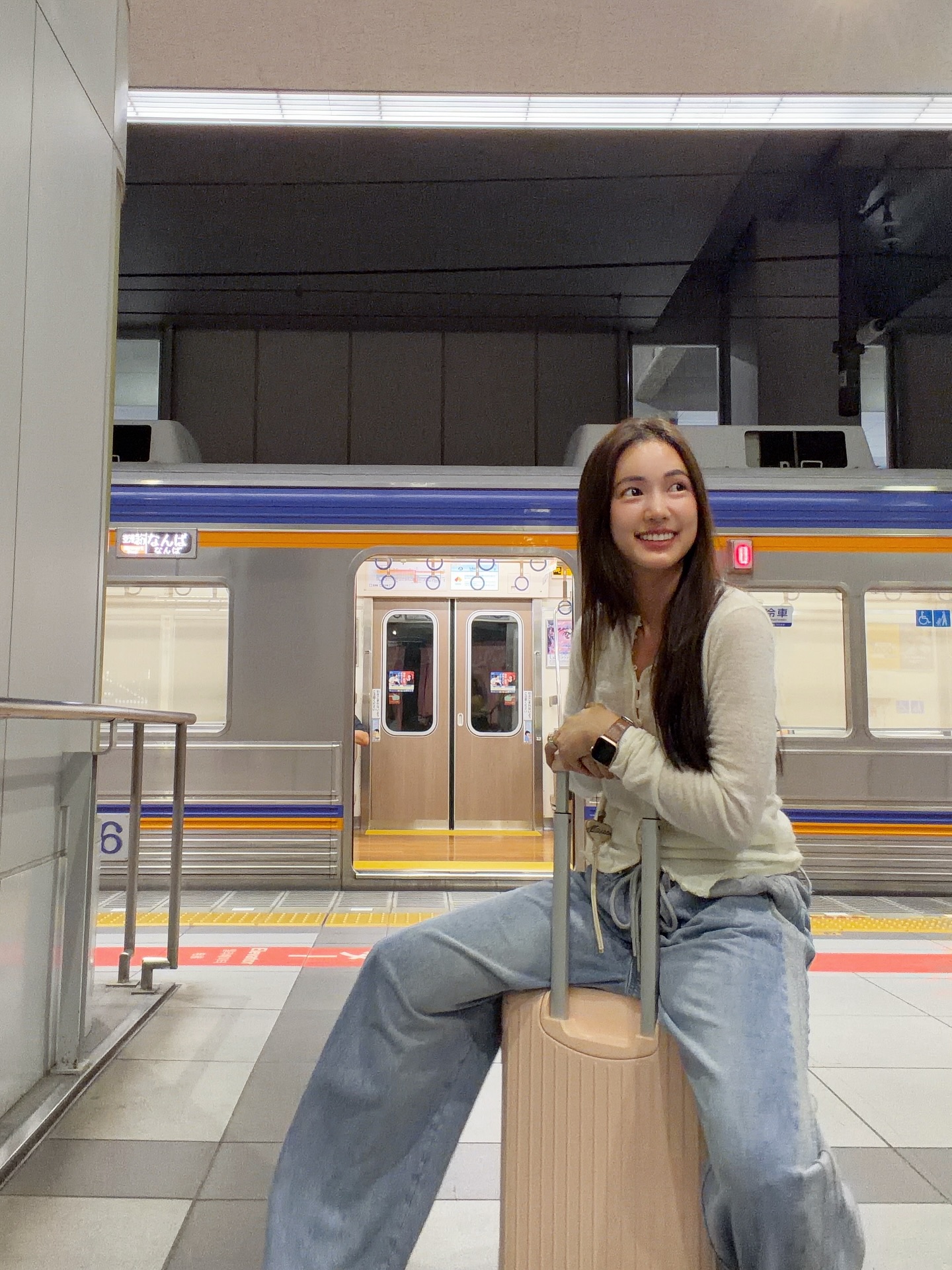 บัว - นลินทิพย์ สกุลอ่องอำไพ