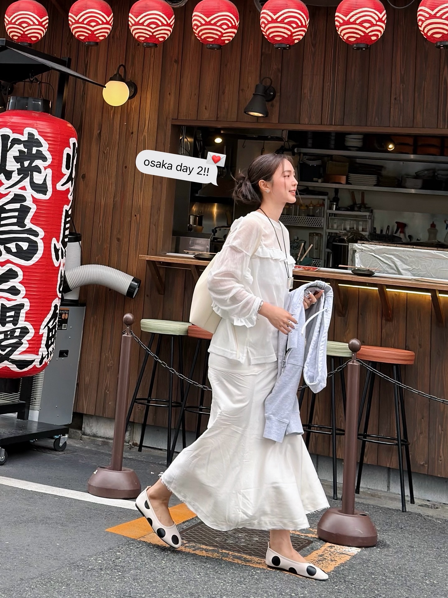 บัว - นลินทิพย์ สกุลอ่องอำไพ