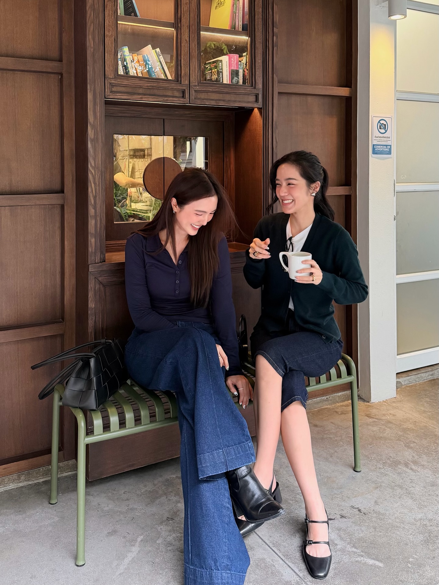 บัว - นลินทิพย์ สกุลอ่องอำไพ