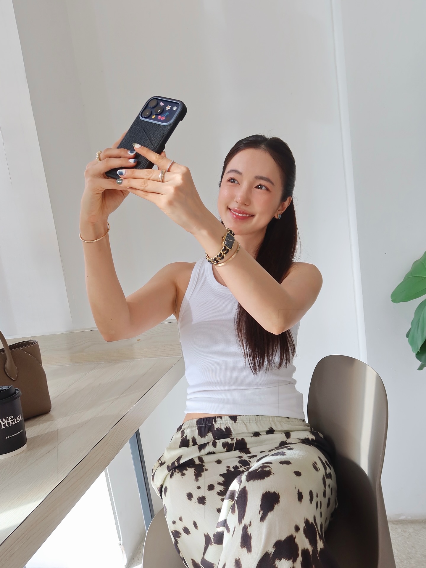 บัว - นลินทิพย์ สกุลอ่องอำไพ