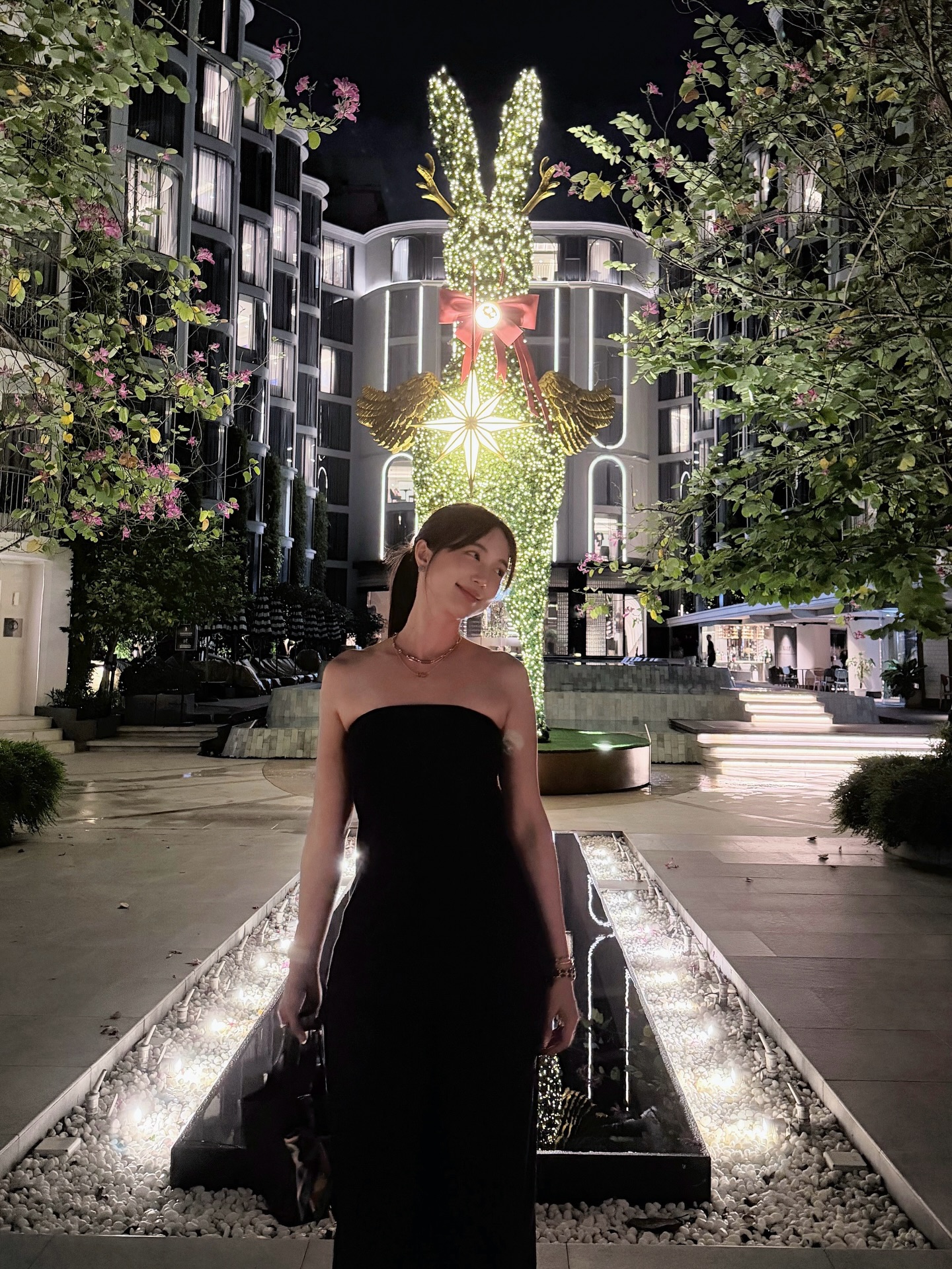 บัว - นลินทิพย์ สกุลอ่องอำไพ