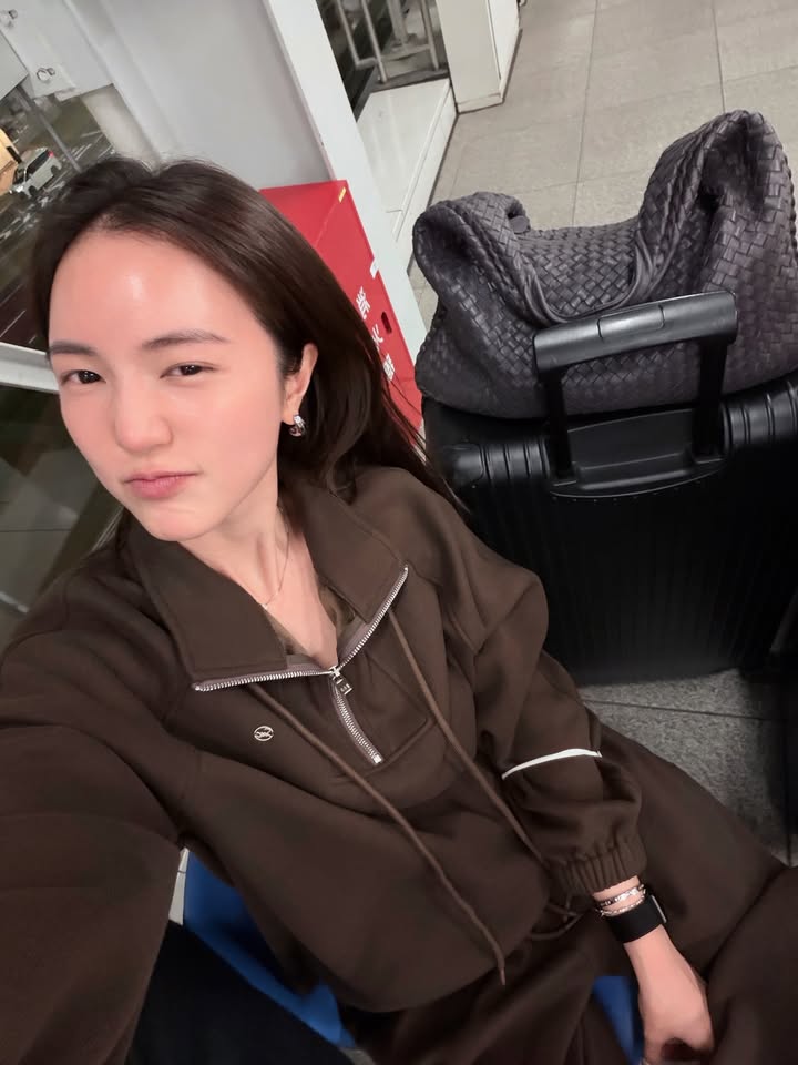 บัว - นลินทิพย์ สกุลอ่องอำไพ