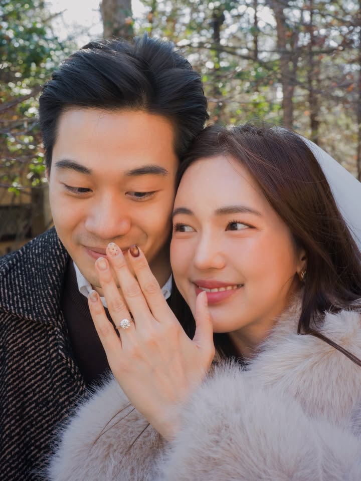 บัว - นลินทิพย์ สกุลอ่องอำไพ