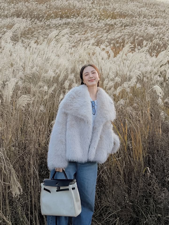 บัว - นลินทิพย์ สกุลอ่องอำไพ