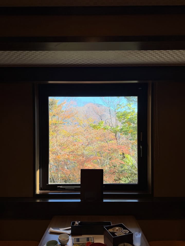 บัว - นลินทิพย์ สกุลอ่องอำไพ