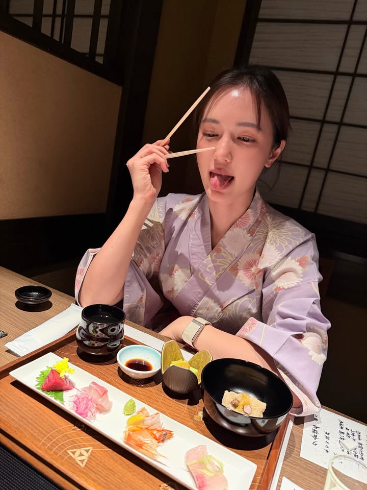 บัว - นลินทิพย์ สกุลอ่องอำไพ