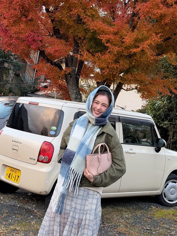 บัว - นลินทิพย์ สกุลอ่องอำไพ