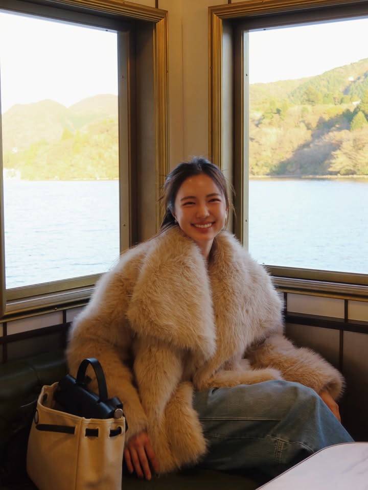 บัว - นลินทิพย์ สกุลอ่องอำไพ