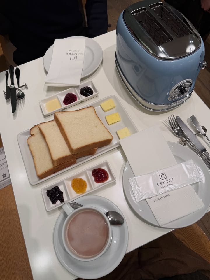 บัว - นลินทิพย์ สกุลอ่องอำไพ