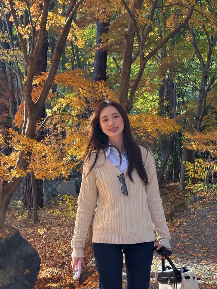 บัว - นลินทิพย์ สกุลอ่องอำไพ