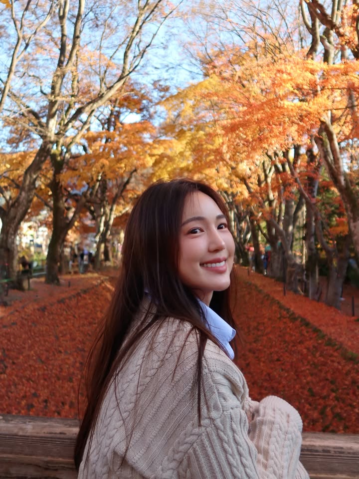 บัว - นลินทิพย์ สกุลอ่องอำไพ