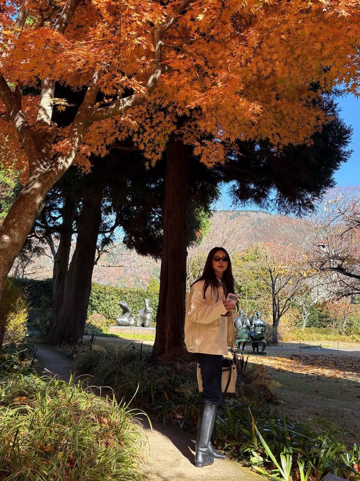 บัว - นลินทิพย์ สกุลอ่องอำไพ