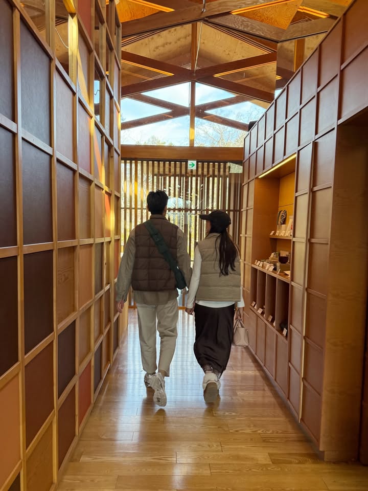 บัว - นลินทิพย์ สกุลอ่องอำไพ