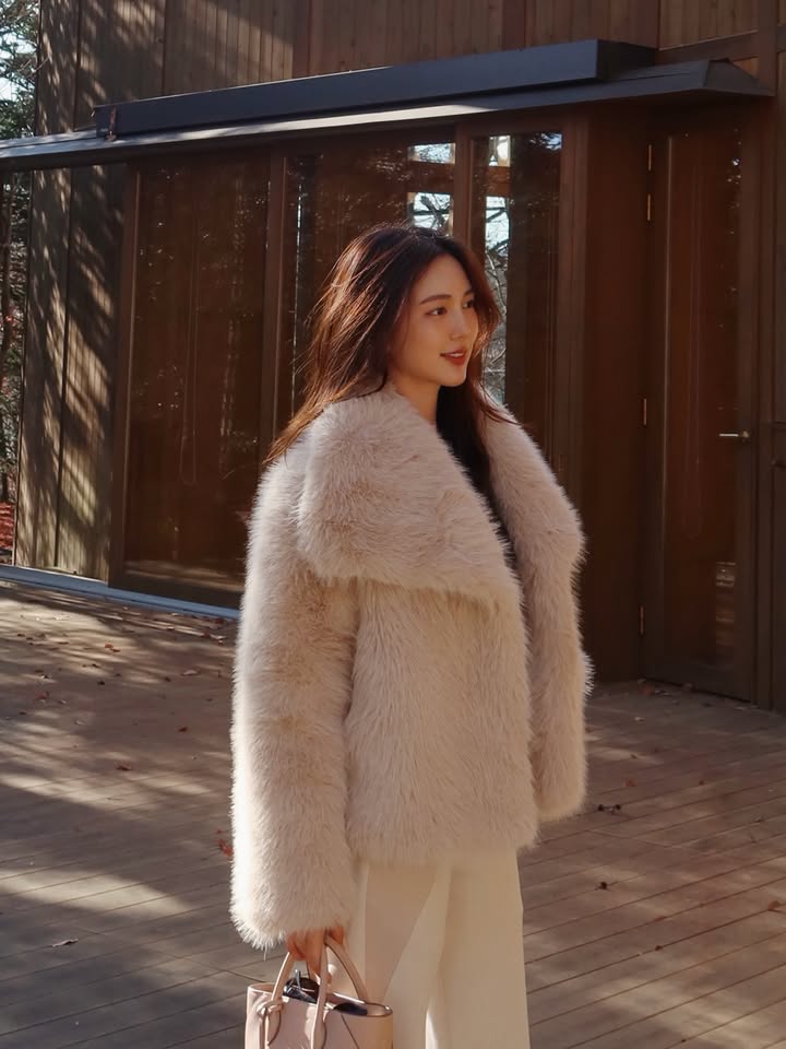 บัว - นลินทิพย์ สกุลอ่องอำไพ