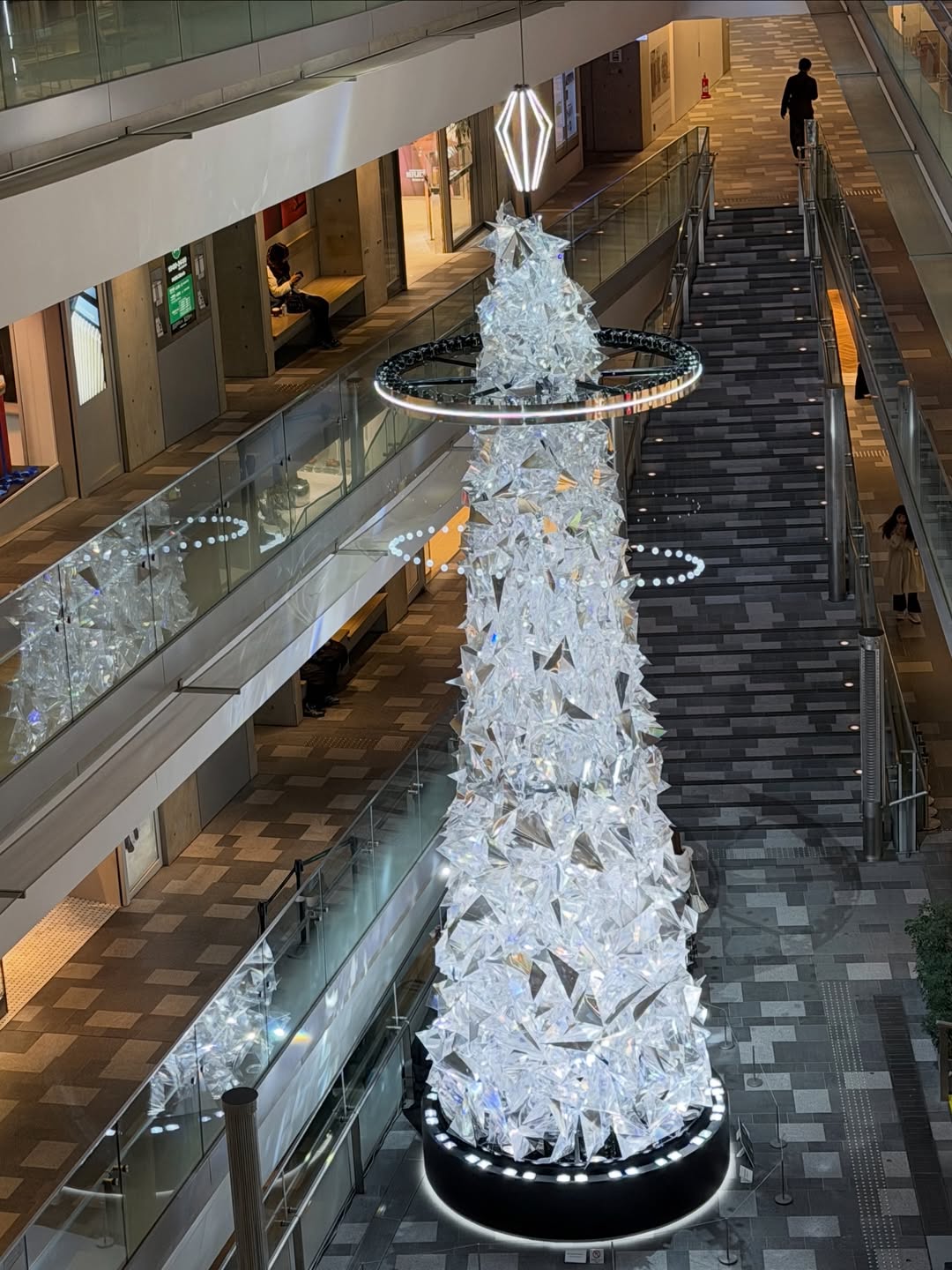 บัว - นลินทิพย์ สกุลอ่องอำไพ