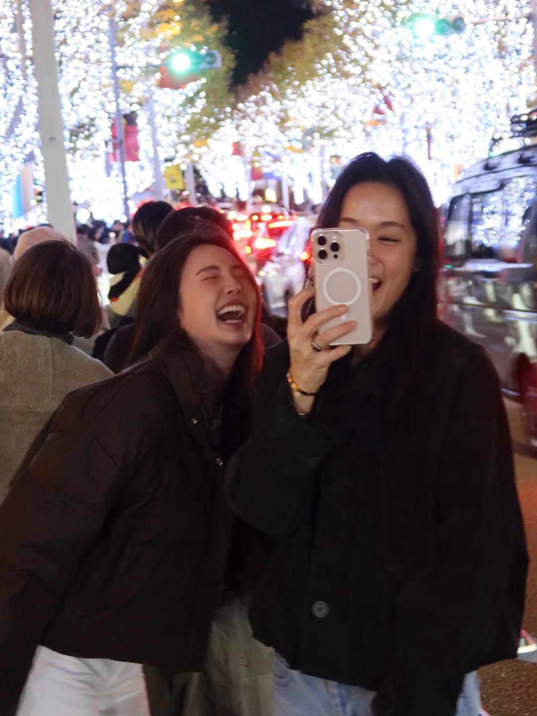 บัว - นลินทิพย์ สกุลอ่องอำไพ