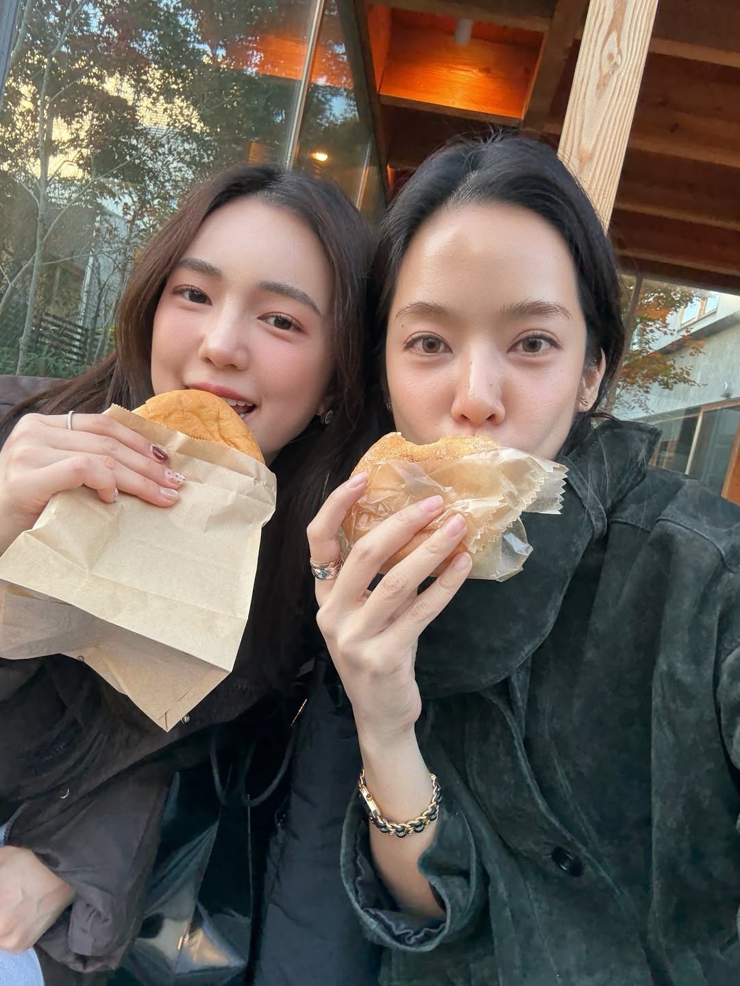 บัว - นลินทิพย์ สกุลอ่องอำไพ