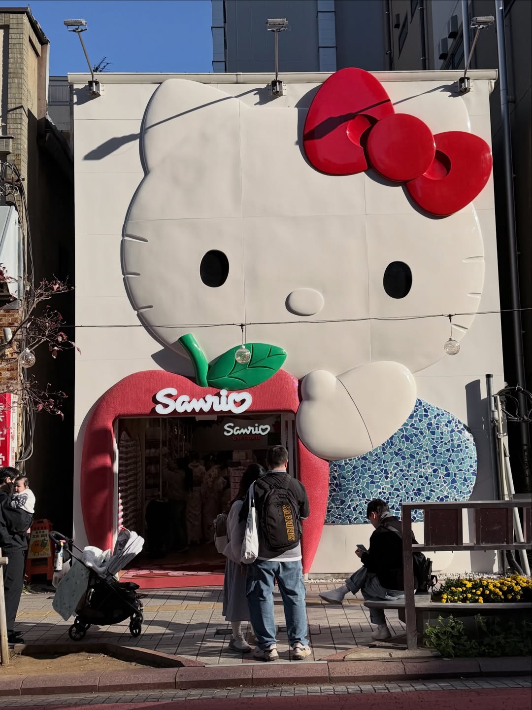 บัว - นลินทิพย์ สกุลอ่องอำไพ