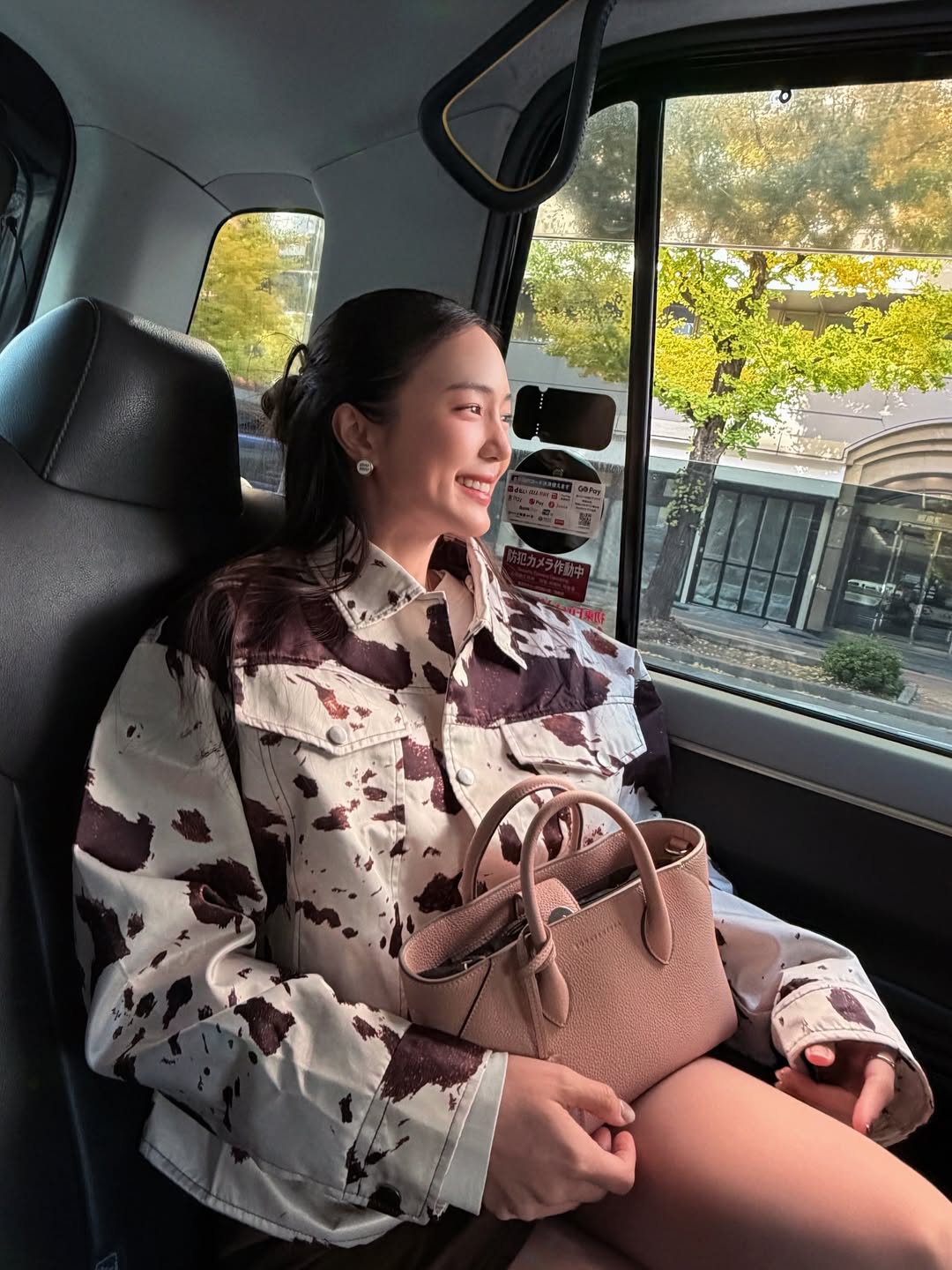 บัว - นลินทิพย์ สกุลอ่องอำไพ