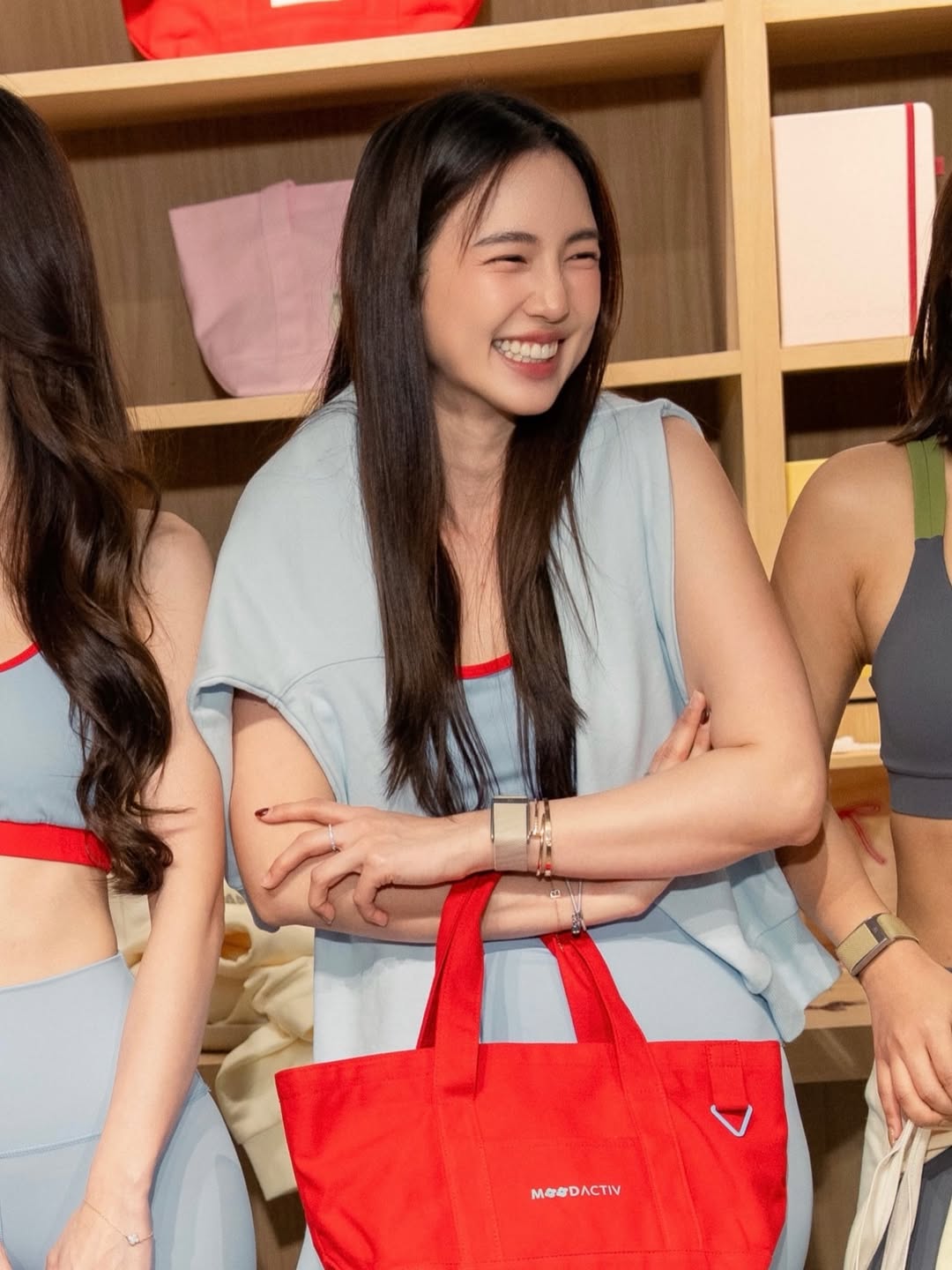 บัว - นลินทิพย์ สกุลอ่องอำไพ