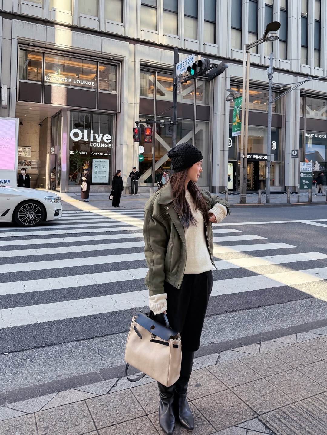 บัว - นลินทิพย์ สกุลอ่องอำไพ