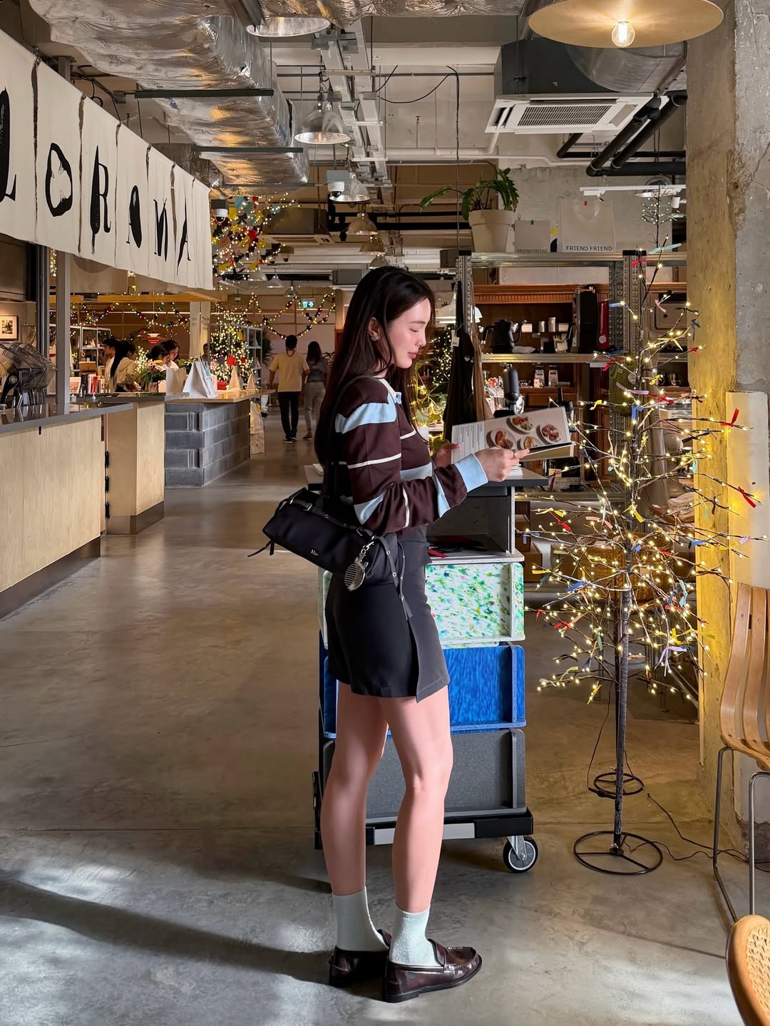 บัว - นลินทิพย์ สกุลอ่องอำไพ