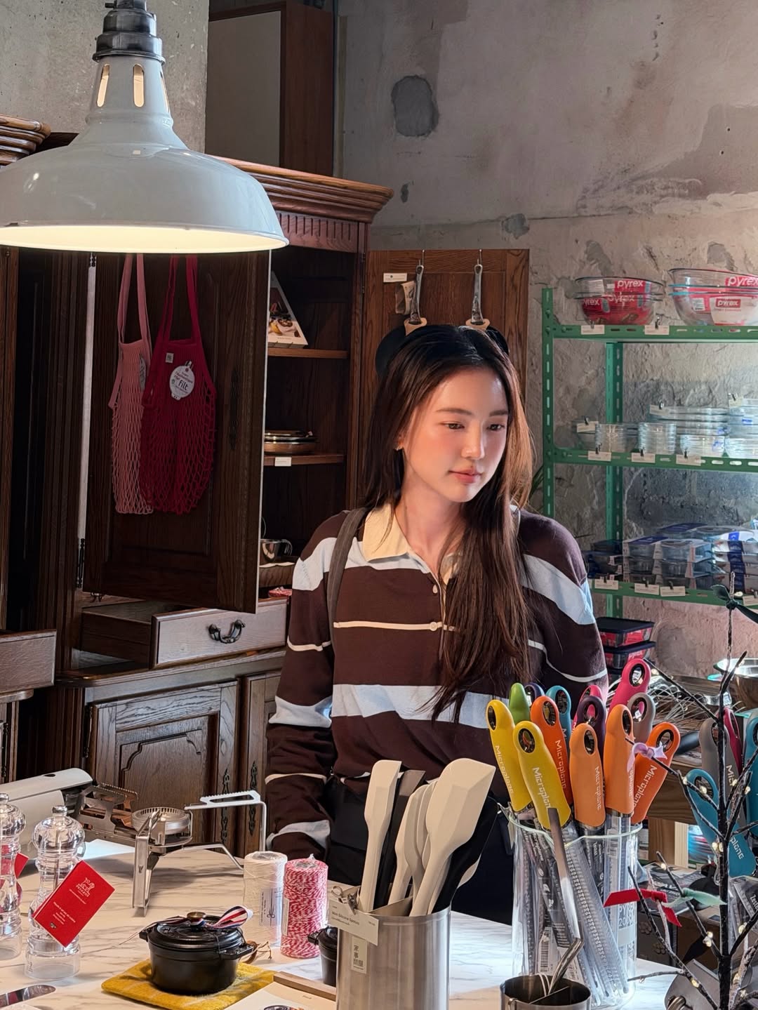 บัว - นลินทิพย์ สกุลอ่องอำไพ