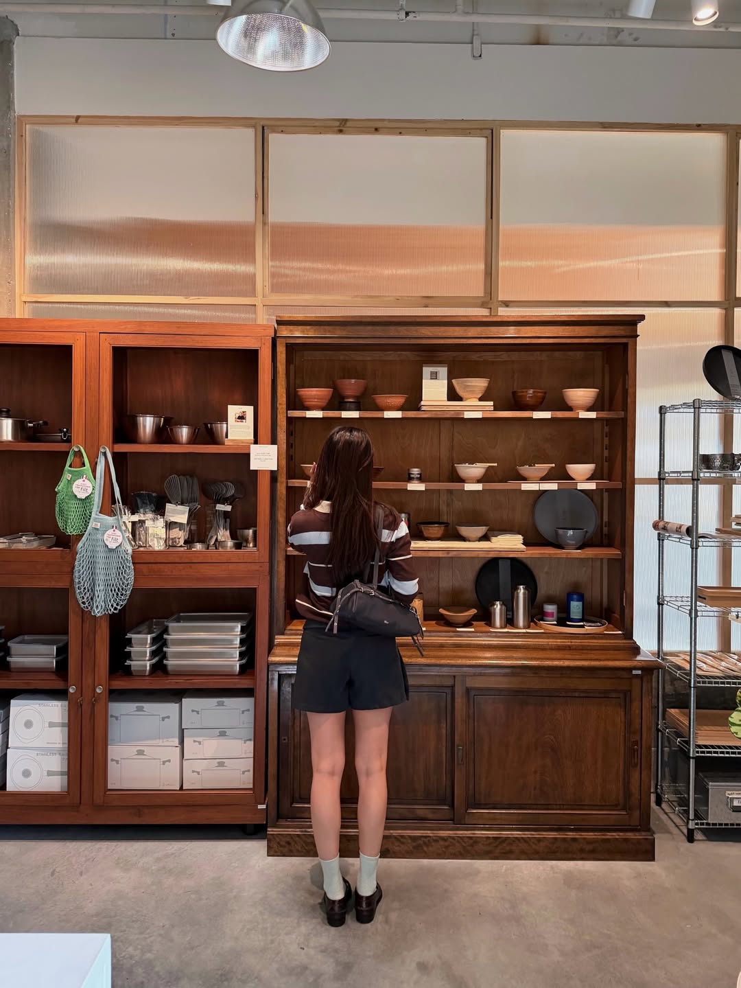 บัว - นลินทิพย์ สกุลอ่องอำไพ