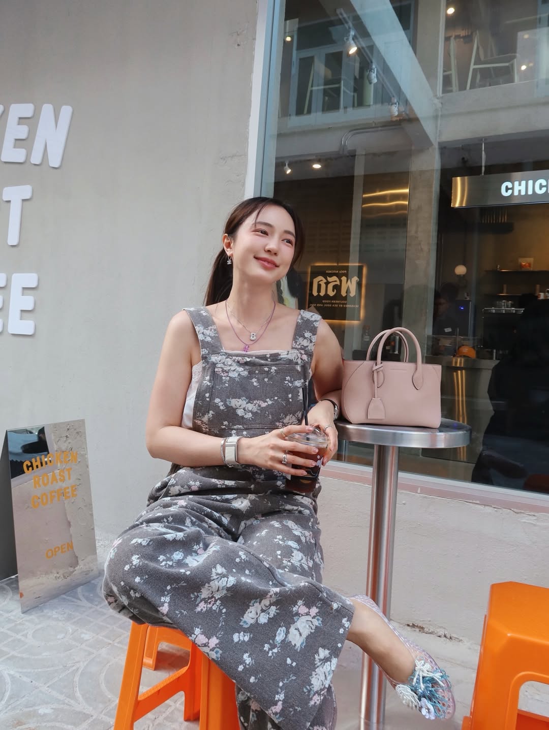 บัว - นลินทิพย์ สกุลอ่องอำไพ