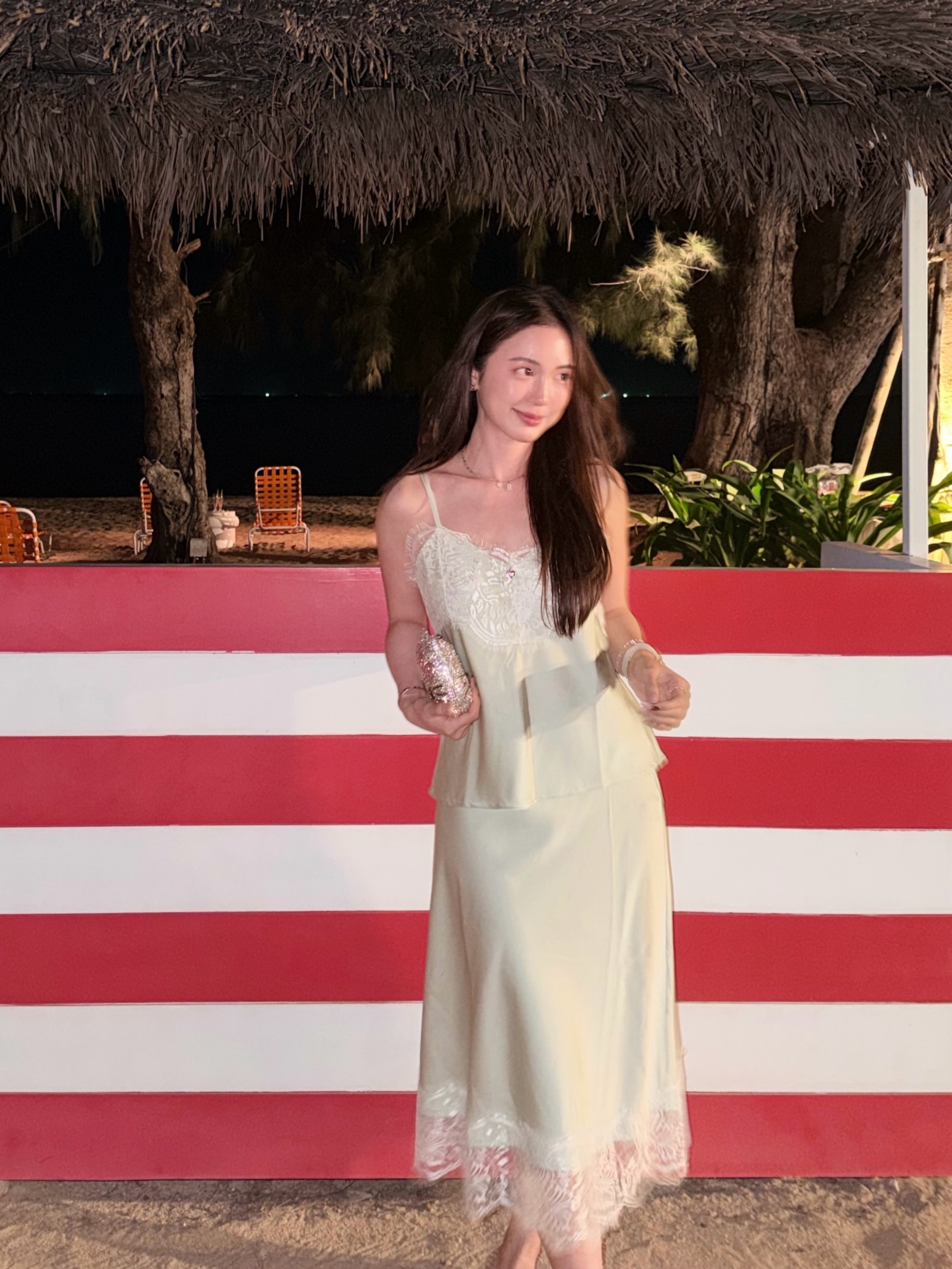 บัว - นลินทิพย์ สกุลอ่องอำไพ