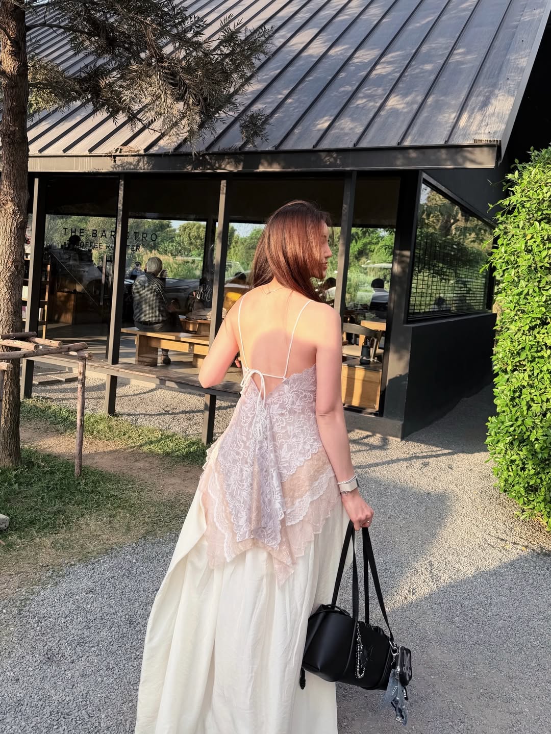 บัว - นลินทิพย์ สกุลอ่องอำไพ