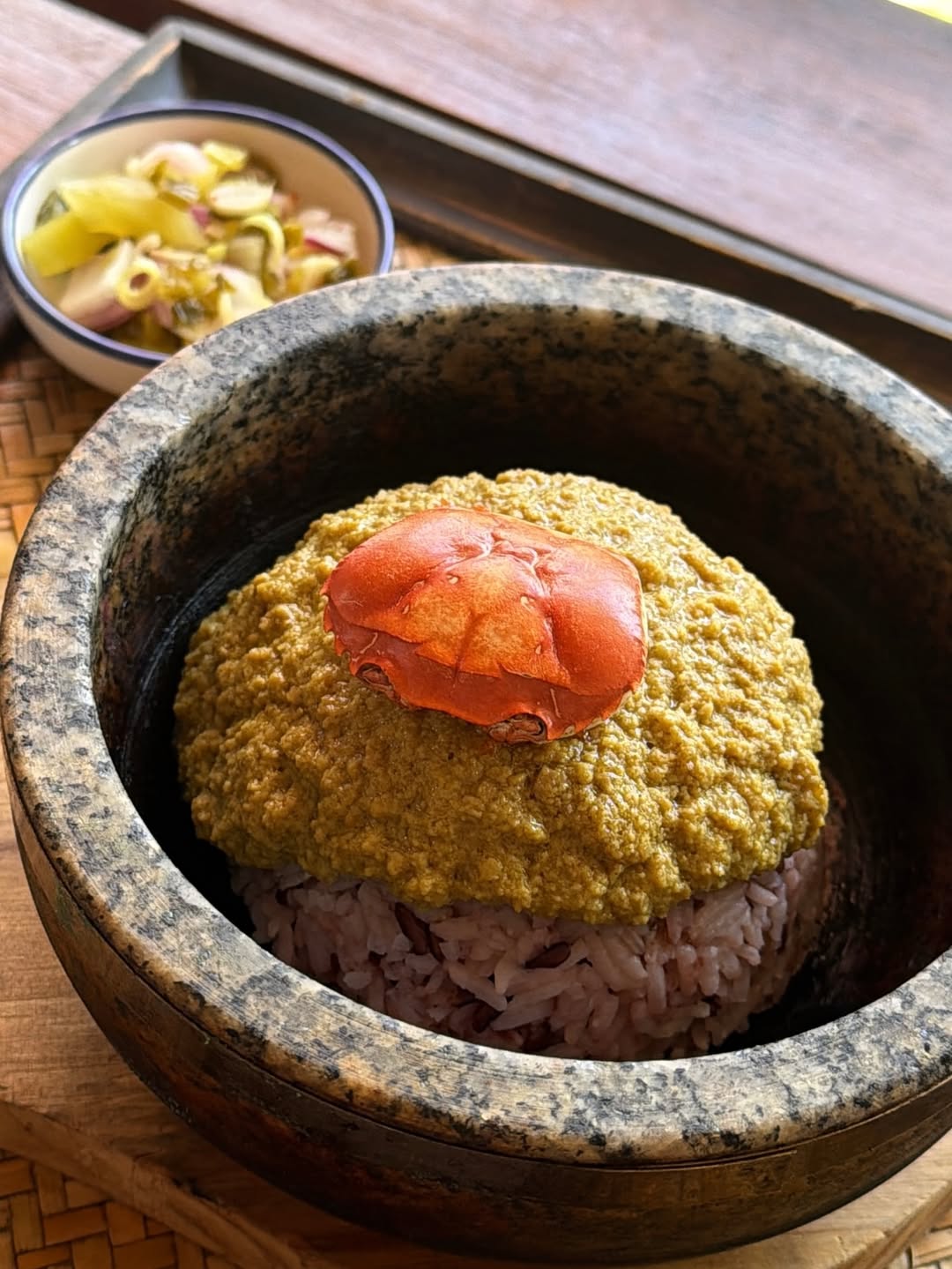 บัว - นลินทิพย์ สกุลอ่องอำไพ